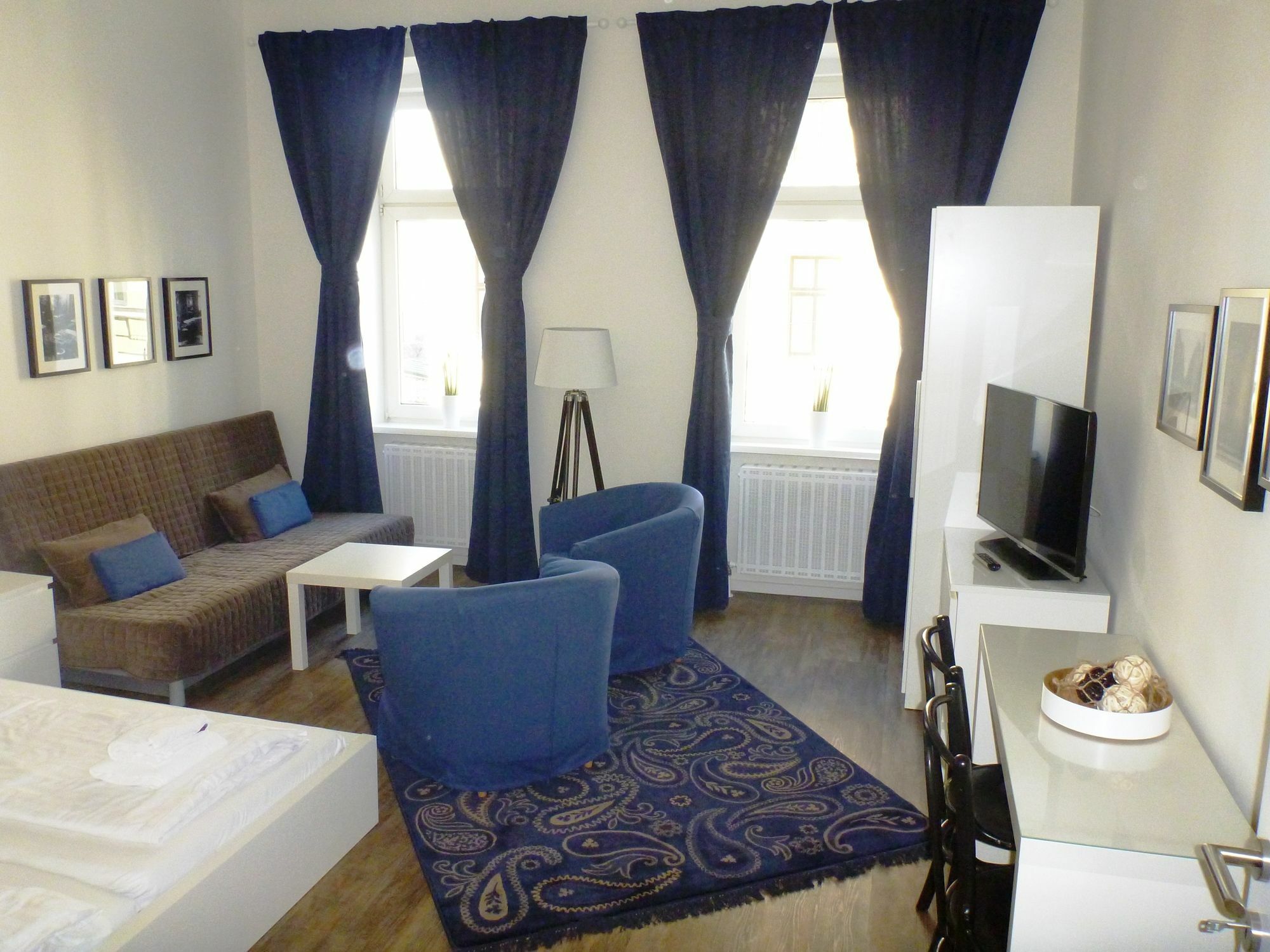 Flatprovider Comfort Eduard Apartment - Contactless Check In Wien Exterior foto